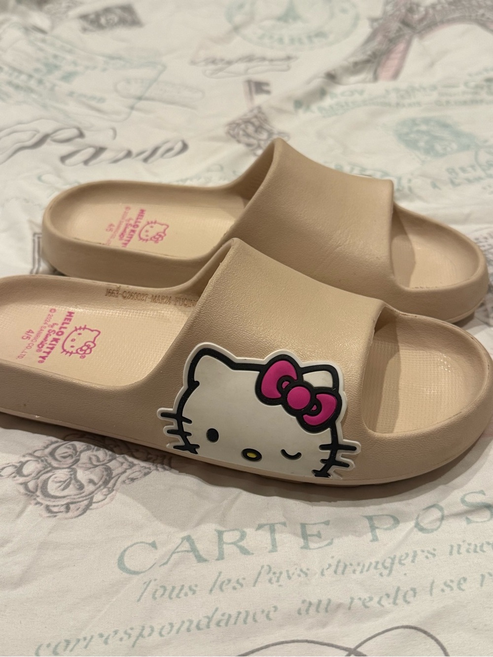 SANRIO HELLO KITTY SANDALS